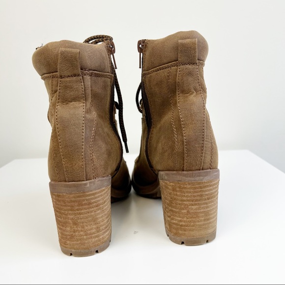 Carlos By Carlos Santana Ardent Heeled Bootie Size 8 - Picture 4 of 8